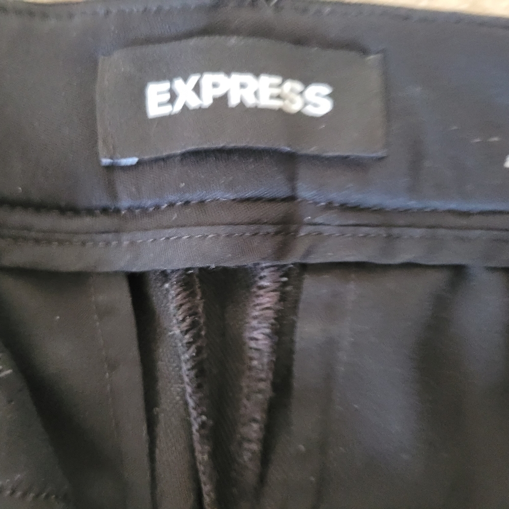 Express - Picture 3 of 4